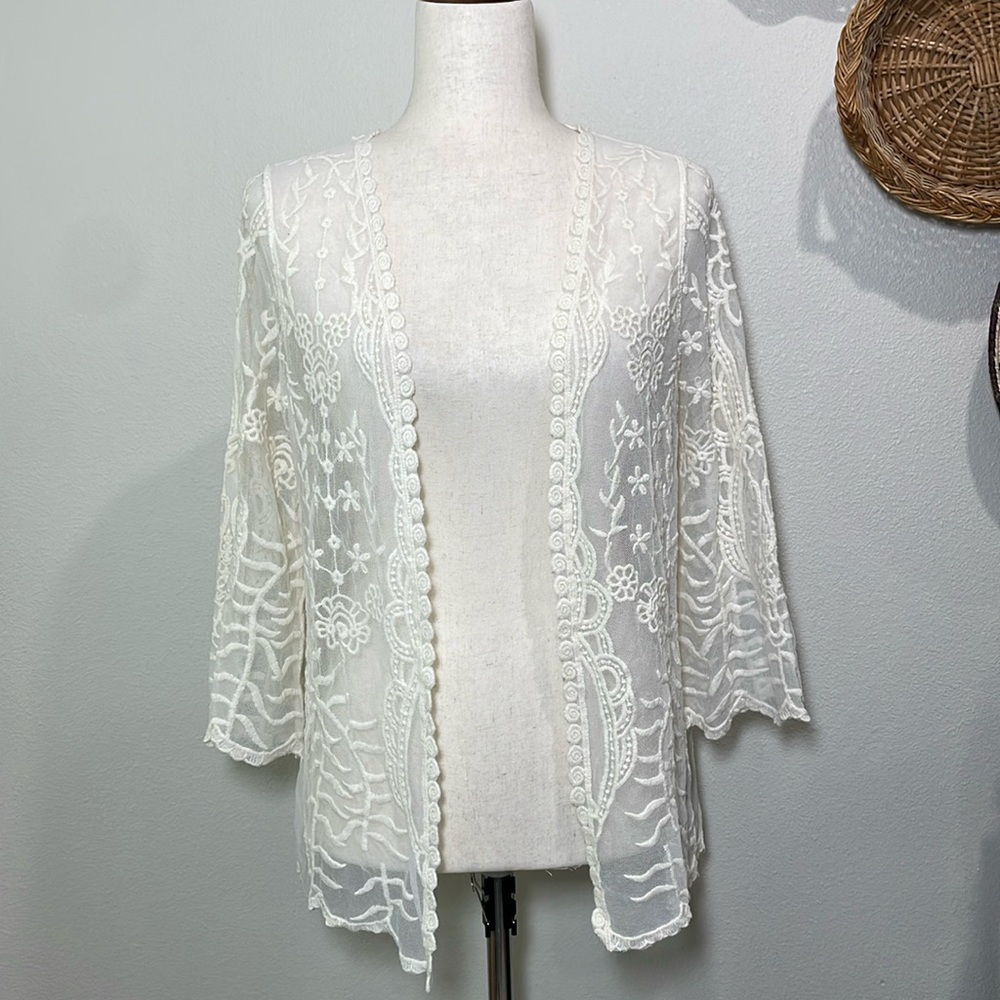 Cozy Casuals Boho Lace Overlay Kimono Top Cardigan Cream colored Size S/M